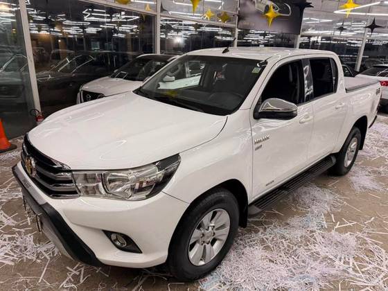 TOYOTA HILUX 2.7 SRV 4X4 CD 16V FLEX 4P AUTOMÁTICO TOYOTA HILUX 2.7 SRV 4X4 CD 16V FLEX 4P AUTOMÁTICO